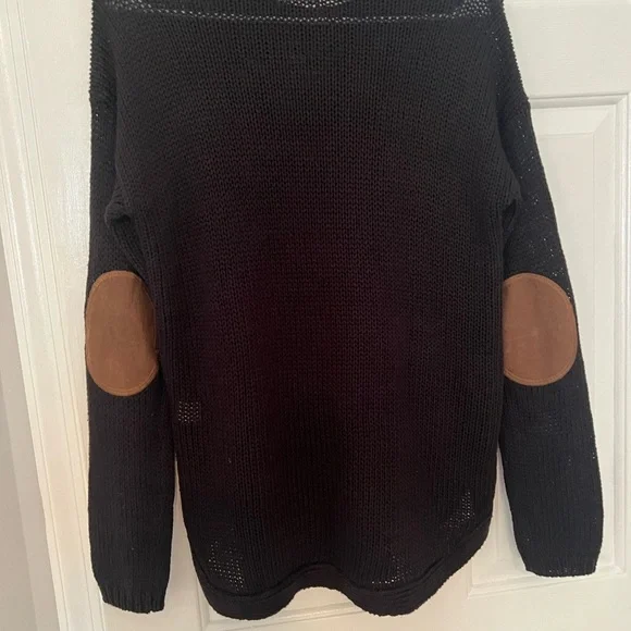Women's Black layering  Sweater with Button Detail - Picture 5 of 5